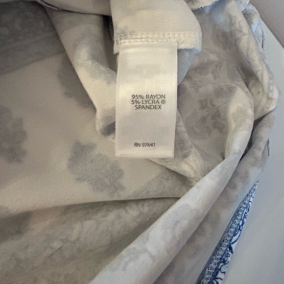 J. Jill Floral Blue and White V-Neck Dress NWT - Picture 8 of 12